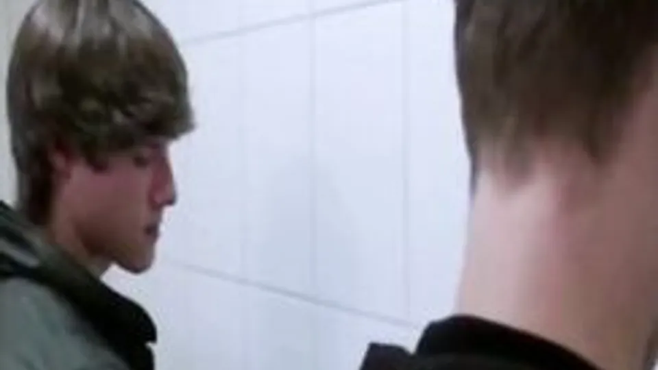 Dnz str8 to gay in 20 minutes