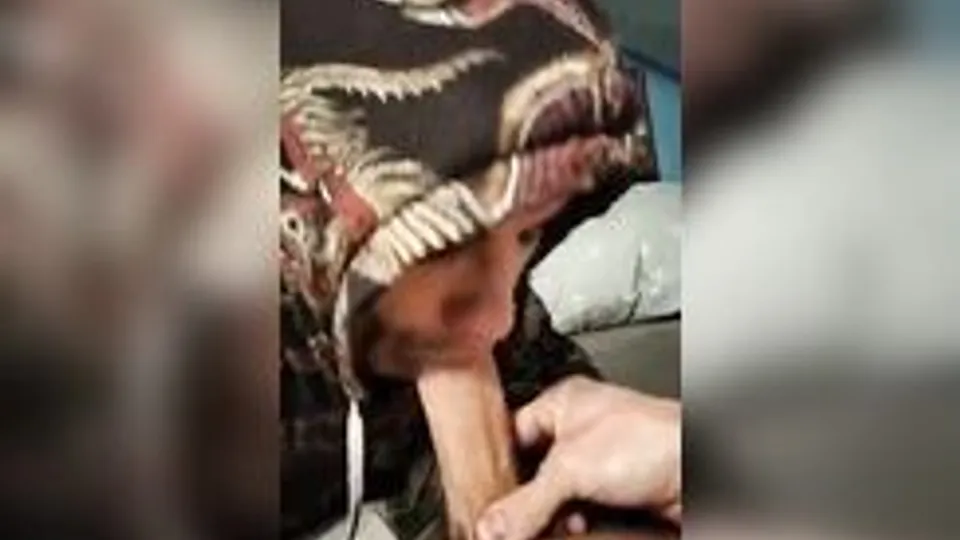 Dnz sucking his mate’s sweet cock