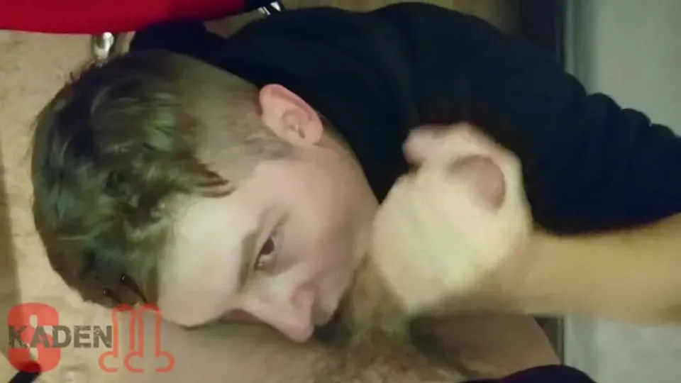 Dominant hipster - ThisVid.com