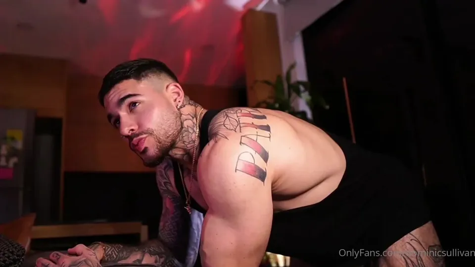 Dominic hole - ThisVid.com