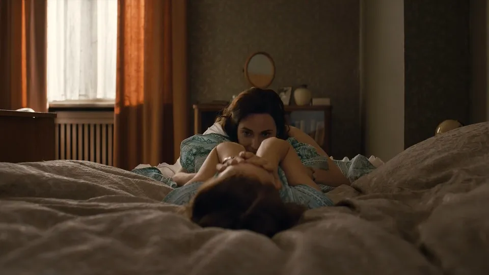 Doris Tiedemann sexy, Agnes Nielsen sexy – Dark s02e03 (2019)