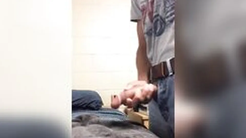 Dorm Room Jerkoff Cums 213