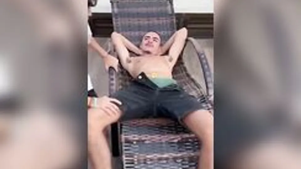 Dotado arrombando cuzinho do novi boys porn