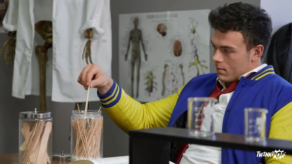 Twink Pop: Framed & Fucked