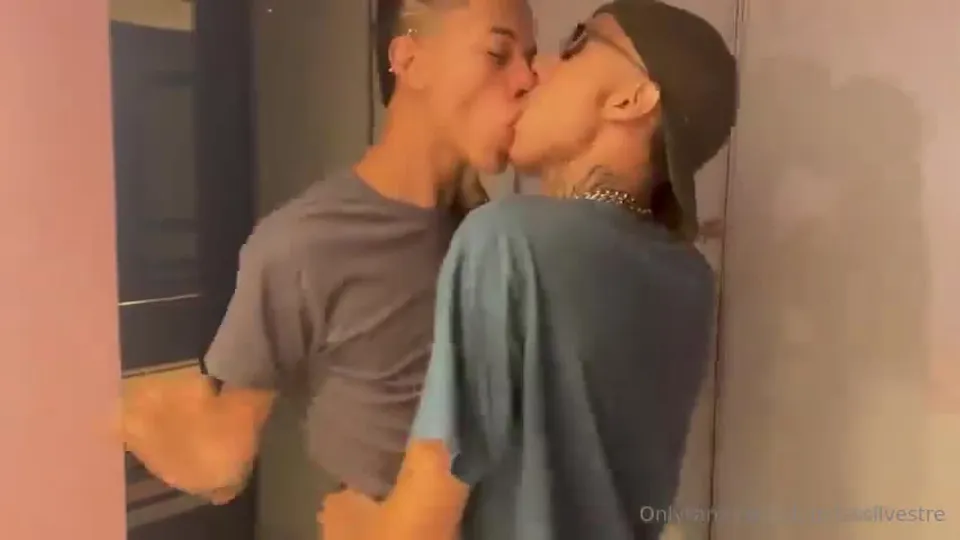 DOUGLAS Sexy Skinny Twinks, Creamy Dicks Sucking, Cockthirsty Mouth (19).mp4