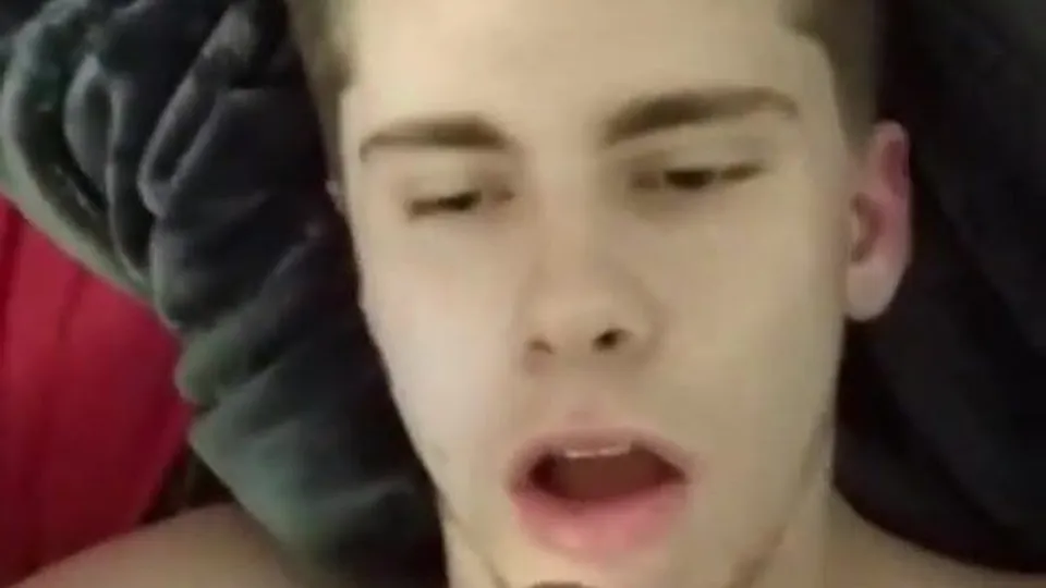 Draining the boyfriend's morning wood - liammartin