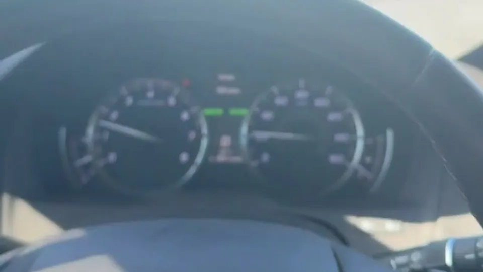 Driving - video 759 - ThisVid.com