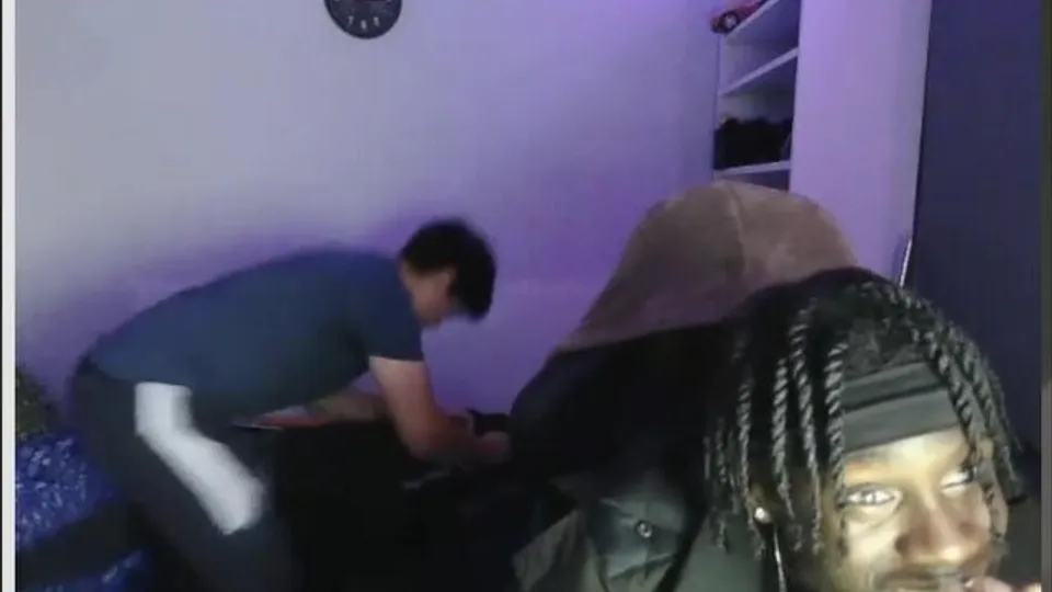 Dry humping on cam - NO NUDITY - ThisVid.com