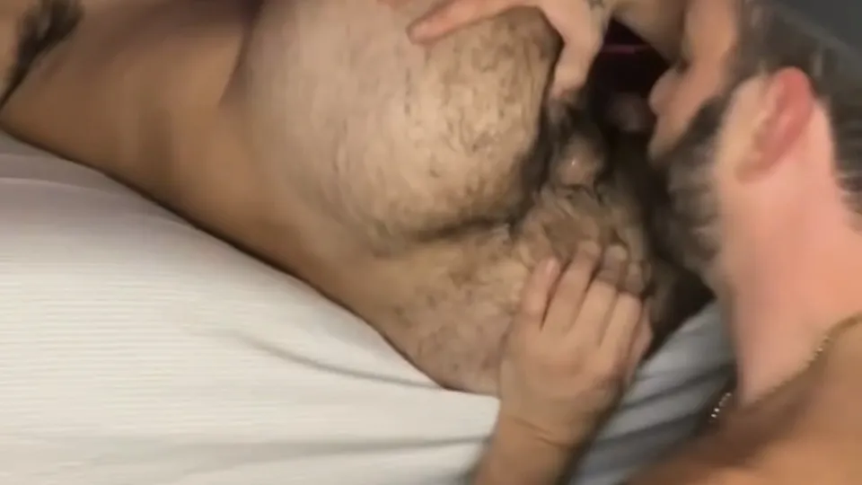 Dude Eats Hairy Fuck Hole - ThisVid.com