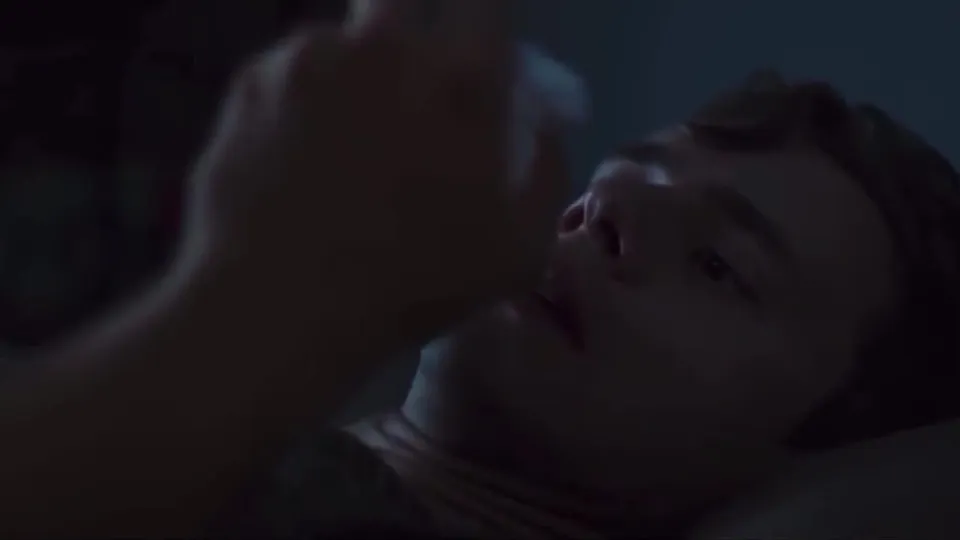 Dude Jacks off to Roommates Cum Tissue Movie Scene - ThisVid.com