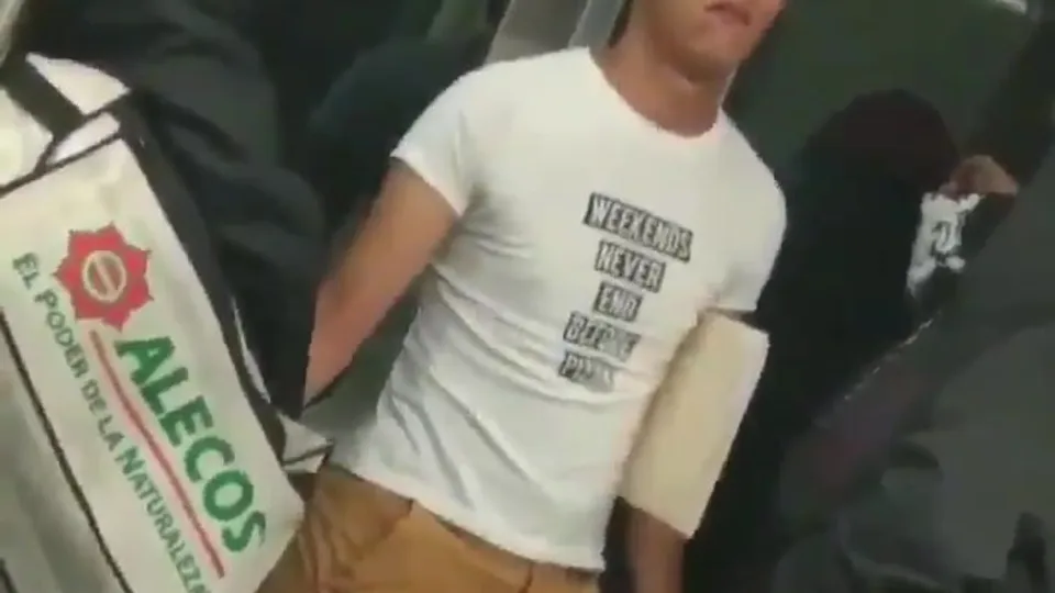 Dude on subway car has both hands busy jacking 2 guys - ThisVid.com