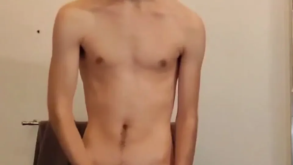 Dude with hot super thick bush cums by abusing himself - ThisVid.com