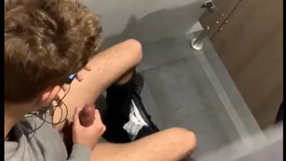 Dude with huge dick caught masturbating in a public toilet - Spycamfromguys, hidden cams spying on men