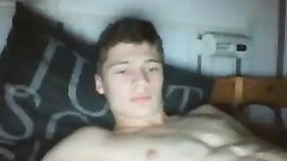 dutch hansome fit guy wank