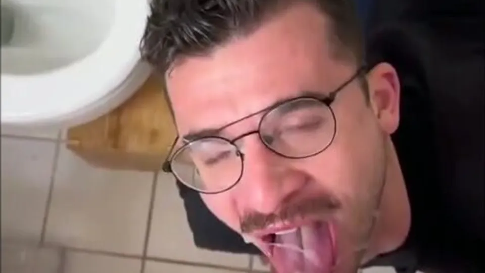 E4800 - ThisVid.com