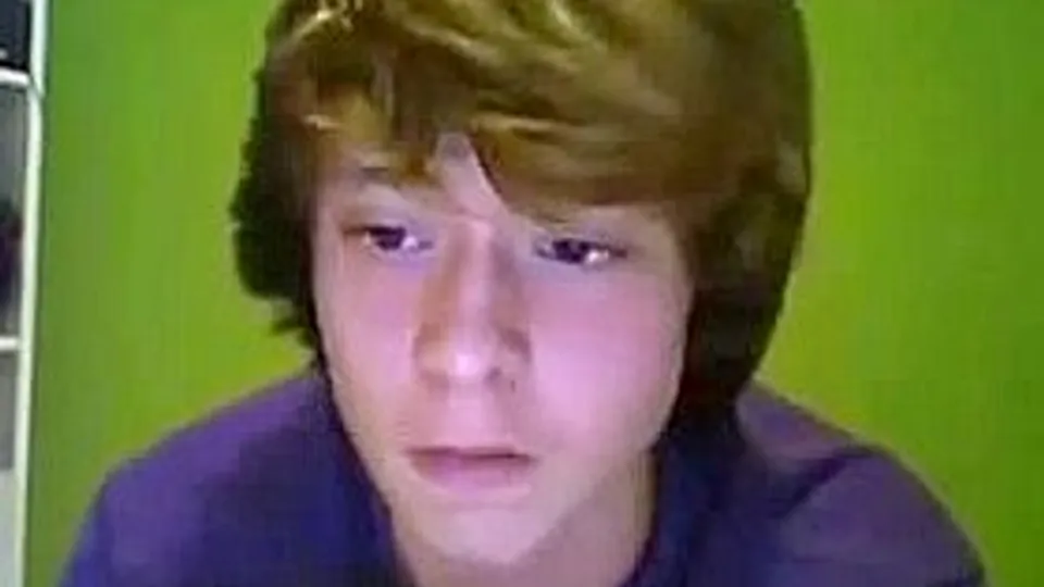 eighteen nerd jerking off in front of his friend- Free Xxx Videos & Movies - againgay.com