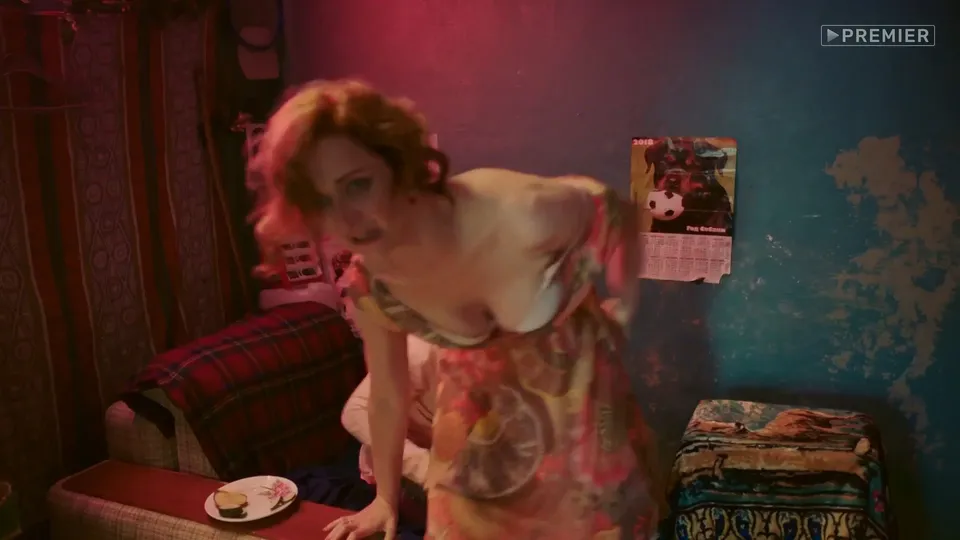 Ekaterina Stulova sexy – Zhuki s01e01 (2019)