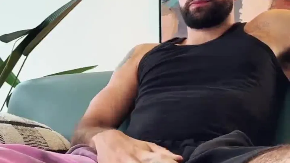 Eli Thorne w stylu barebacka