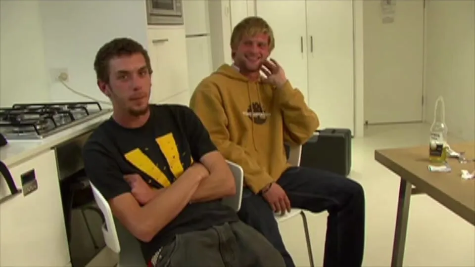 English guy does gay for pay porn on Australia vacation - ThisVid.com