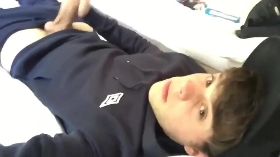 English lad sprays