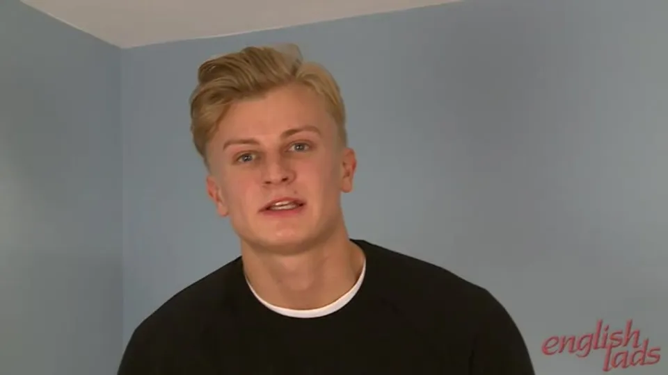 EnglishLads - Straight Blond Hunk Josh gets his 1st wank from a Guy - Josh Hesketh & Cameron Donald