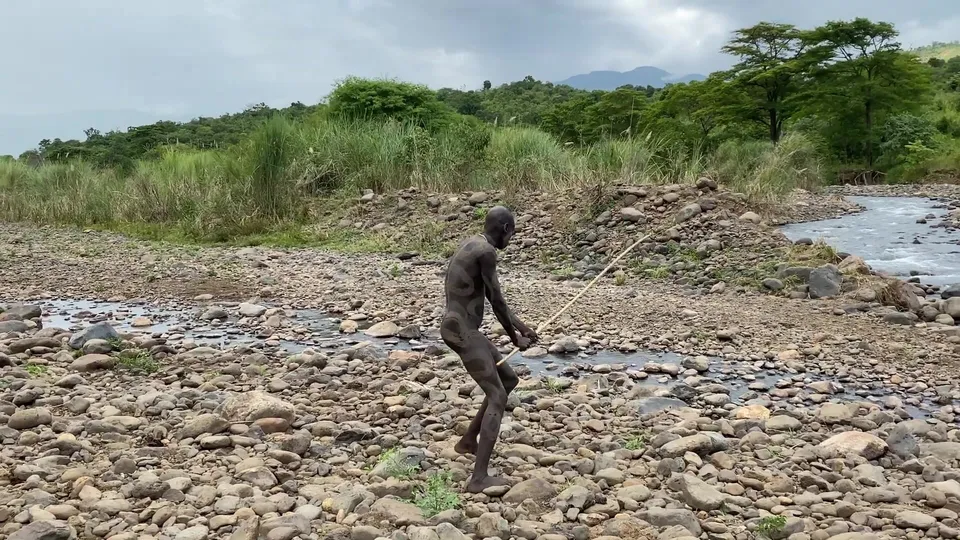 ETIOPIA SURMA TRIBE ANOTHER DONGA_ 2 - ThisVid.com