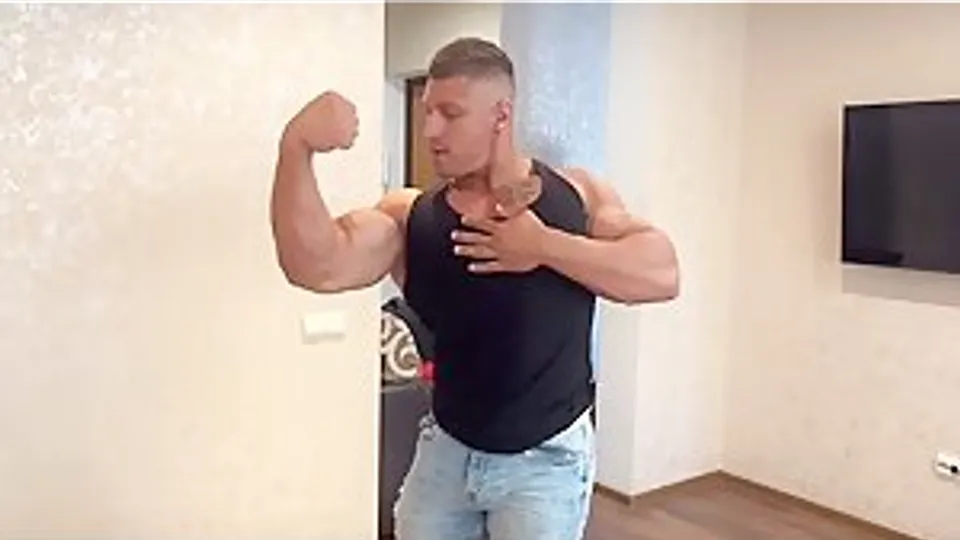 Euro Muscle Worship