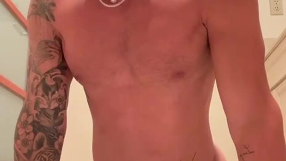 Evan's ass - ThisVid.com