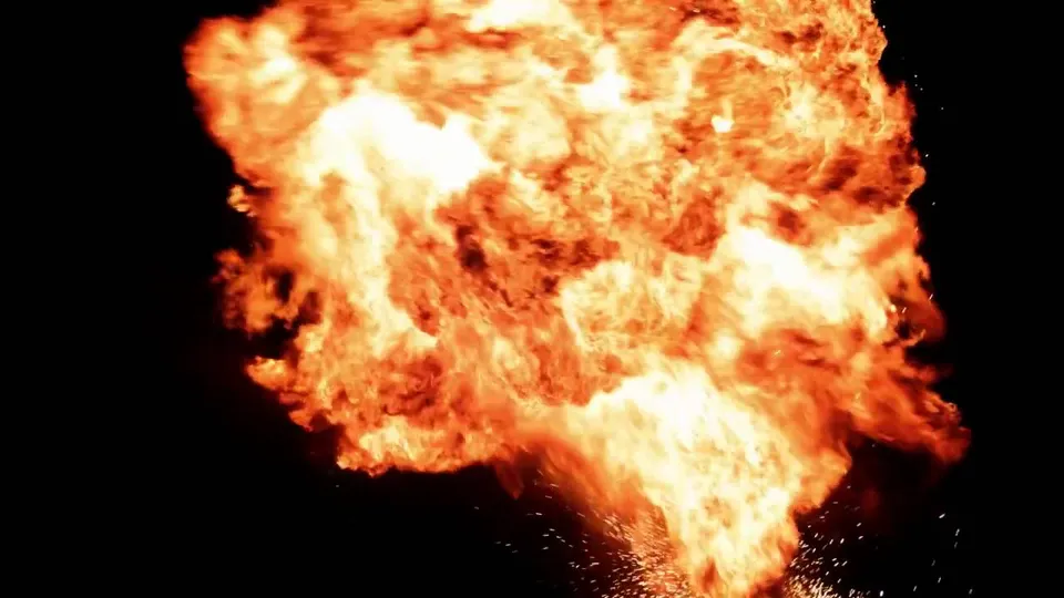 Explode - ThisVid.com