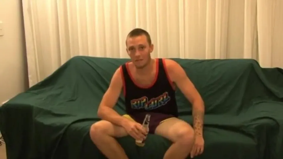 Extremely premature dude can't handle BJ - ThisVid.com
