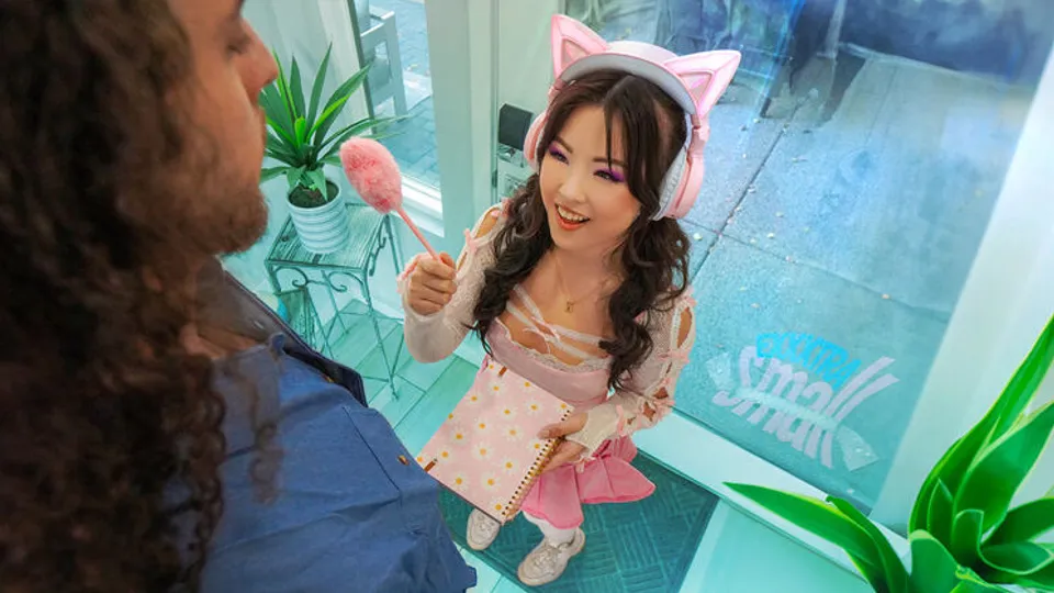 Exxxtra Small - Lulu ChuAdonis Breeds - Lulu the Tiny Manga Muse 