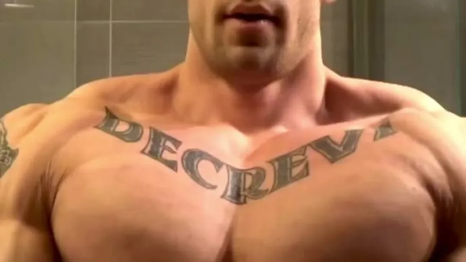 Muscle Worship: Chest Flexing