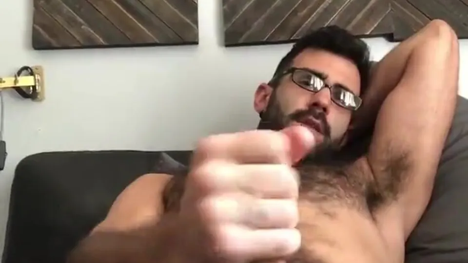 F - video 6 - ThisVid.com
