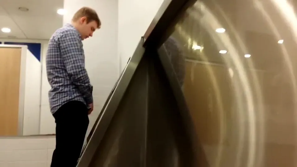 Face and cocks at trough urinal - ThisVid.com
