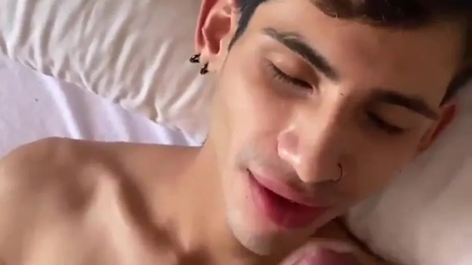 Gay Facial Cumshot