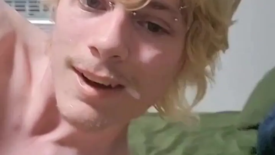 Blond Twink Self-Facial