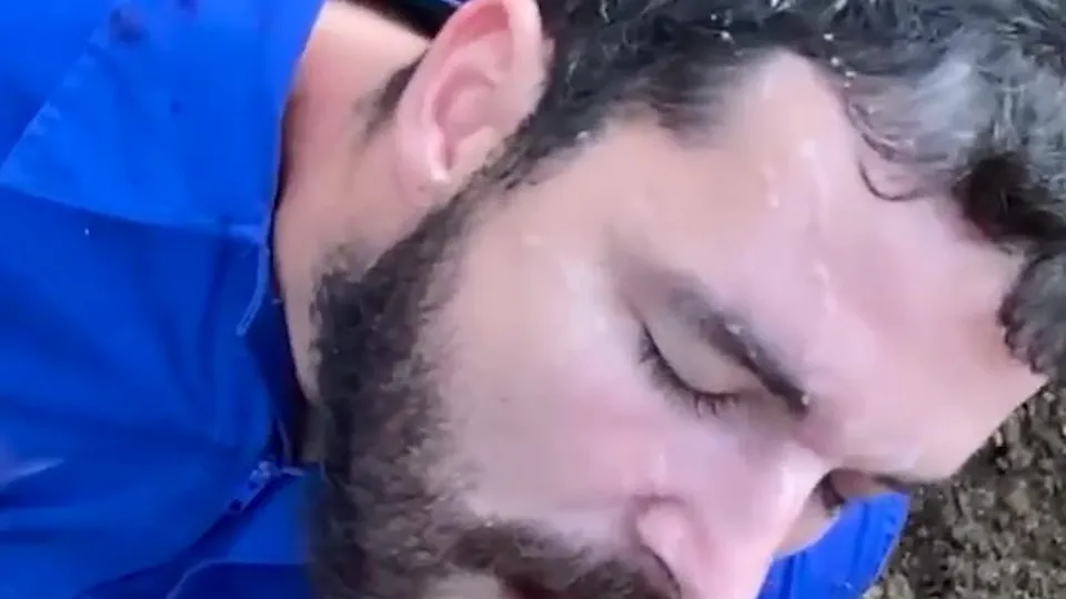 Facial 35 - ThisVid.com