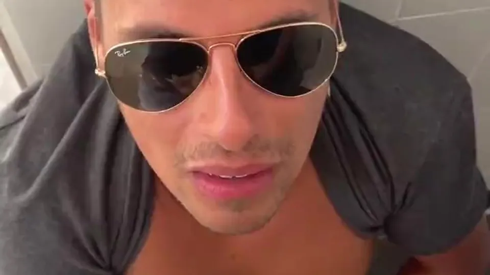 Faciale - ThisVid.com