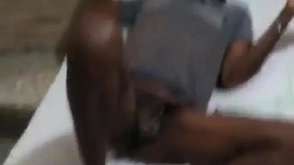 Fag pays for black crackhead cock - ThisVid.com