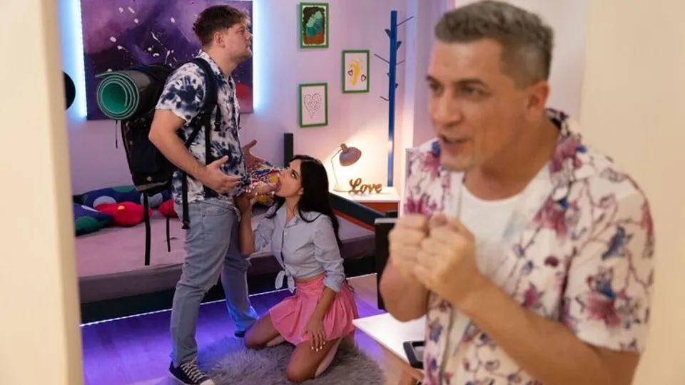 Fake Hostel - Steve QMichael FlyMia Trejsi - The Jealous Boyfriend 