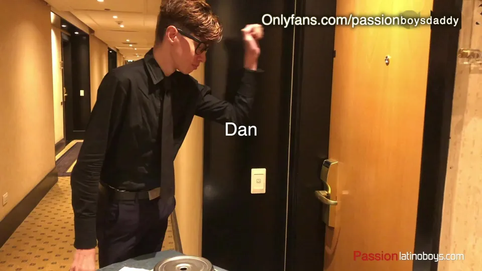 게이 인터레이스 벌거벗은 입맞춤