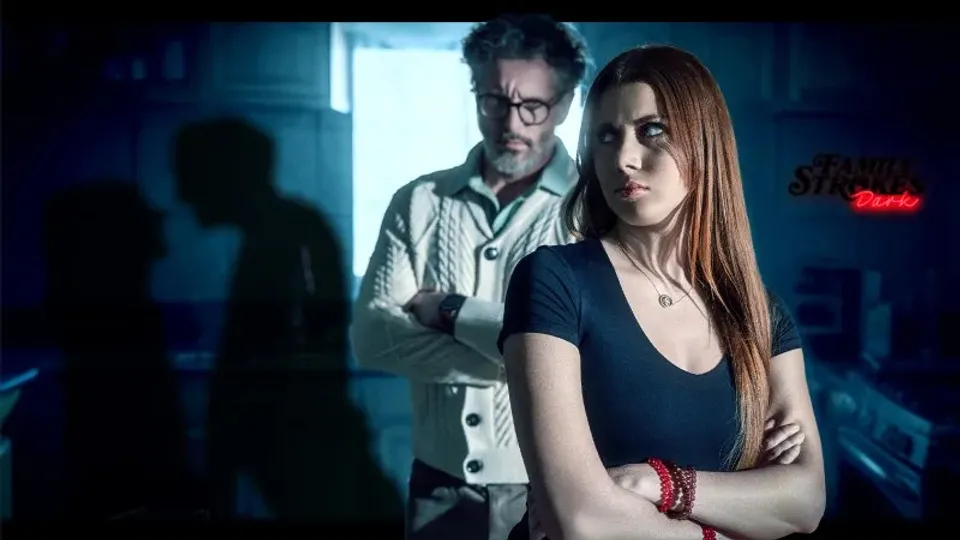 Stella Luxx in The Electra Cumplex