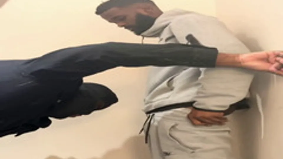 Fat fem fag pays for str8 black dick - video 3 - ThisVid.com