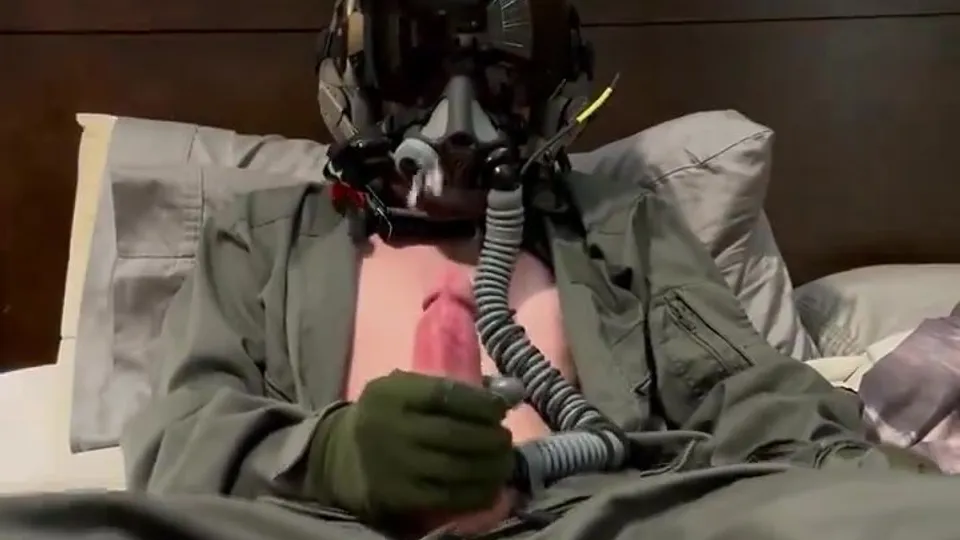 Fighter pilot stroking in uniform - ThisVid.com