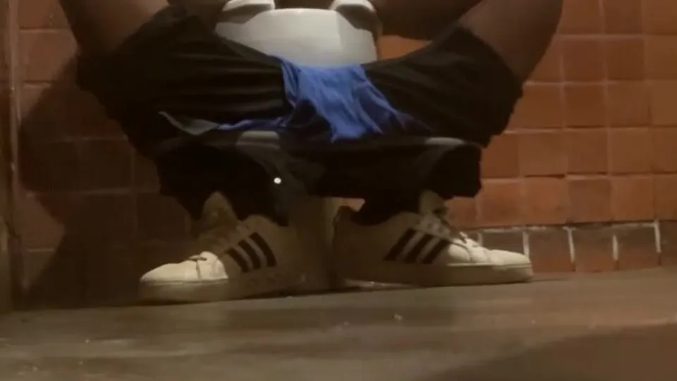 Finally! The cum shot… and wipes. - ThisVid.com