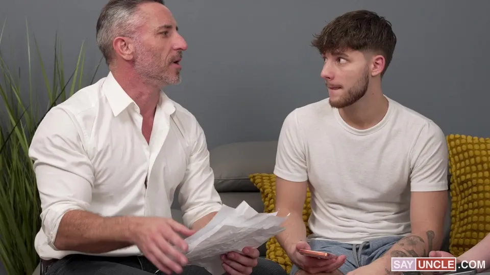 First kiss leads to first foursome - Matt Stiel, Oz Daddy, Dex Devall and Nicholas Michaels.mp4