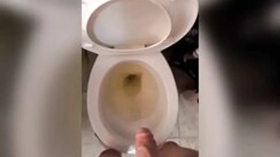 fit blond upclose pissing