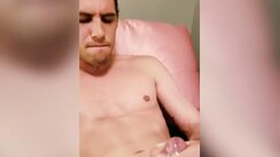 Fit guy cums for me cam porn