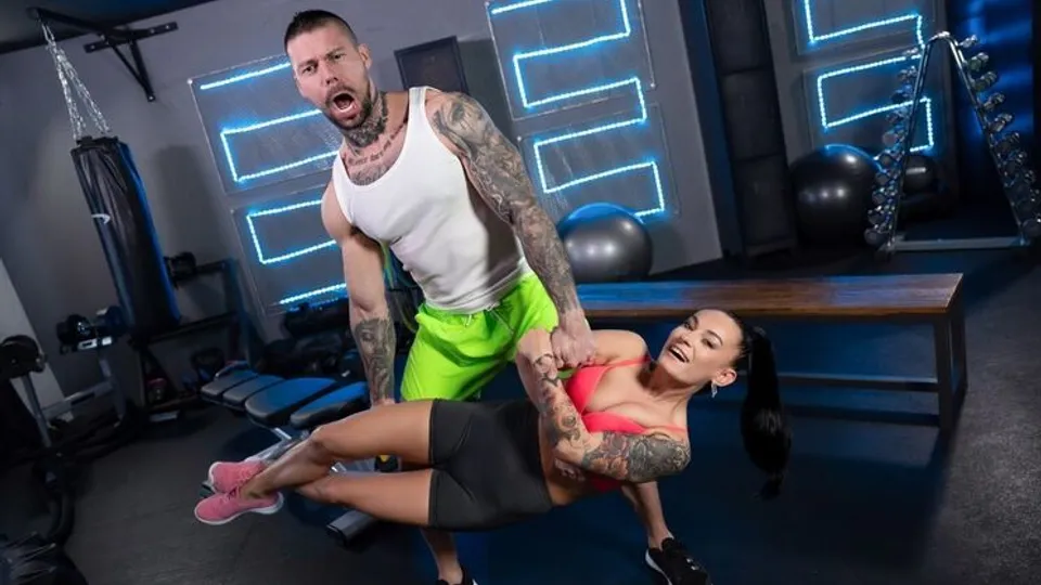 Fitness Rooms - Angelo GodshackLexi Dona - Intimate body weight exercise 