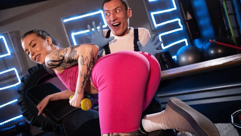 Fitness Rooms - Charlie DeanEden Ivy - After Hours Ass Workout 